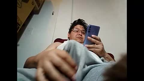 Snapshot of elimposstor chatting on 01-24-25, 01:03 elimposstor online show from 01-24-25, 01:03