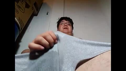 Snapshot of elimposstor chatting on 02-26-25, 07:09 elimposstor online show from 02-26-25, 07:09