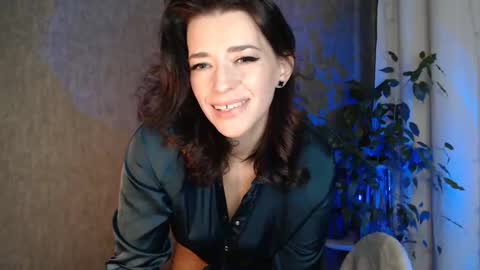 Snapshot of elinapretty chatting on 10-23-25, 11:24 Elina online show from 10-23-25, 11:24