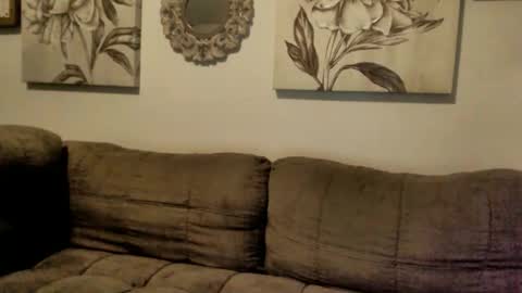 ElinaReign   online show from 02-11-26, 12:37