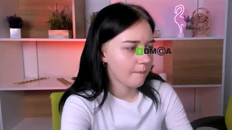 Snapshot of eliora_silk chatting on 11-05-25, 11:21 eliora_silk online show from 11-05-25, 11:21