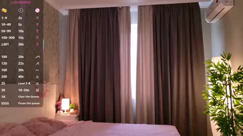 Elis online show from 09-29-25, 07:57