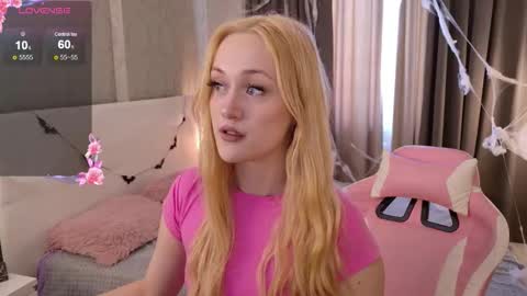 Elis online show from 10-30-25, 09:44