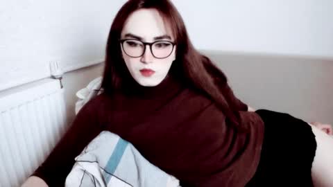 Snapshot of elisa_2001 chatting on 10-30-25, 02:02 Liza online show from 10-30-25, 02:02