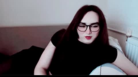 Snapshot of elisa_2001 chatting on 11-20-25, 06:46 Liza online show from 11-20-25, 06:46