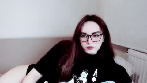 Snapshot of elisa_2001 chatting on 11-27-25, 09:00 Liza online show from 11-27-25, 09:00