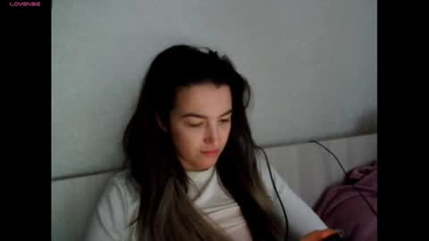 elisa_dove208 online show from 12-02-25, 05:02