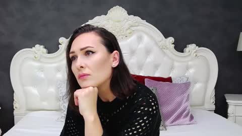 Krissy online show from 11-11-25, 10:15