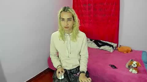 elisdarling online show from 01-13-26, 05:18