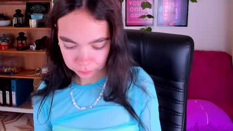 Elise online show from 09-20-25, 03:46