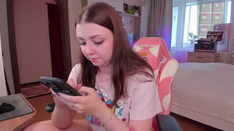 Elise    online show from 01-17-25, 10:00