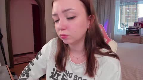 Elise    online show from 01-26-25, 10:23