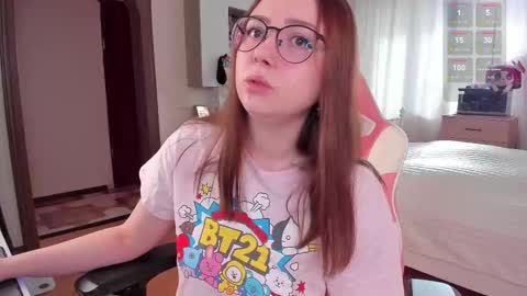 Elise    online show from 02-15-25, 08:54