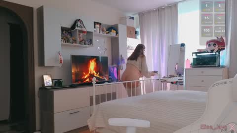 Elise    online show from 09-14-25, 12:37