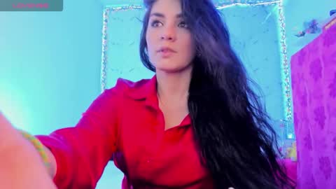 E L I S S A online show from 11-30-25, 08:46