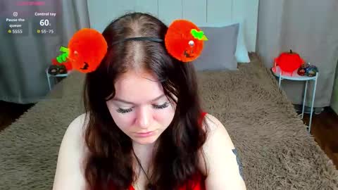 Snapshot of elissweets chatting on 10-23-25, 01:27 ElisSweet online show from 10-23-25, 01:27