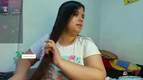 Snapshot of elisuarez_ chatting on 09-11-25, 07:08 Eliss online show from 09-11-25, 07:08