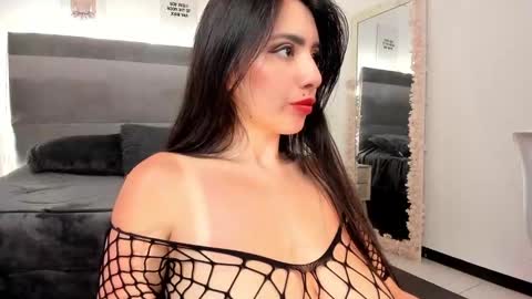 Elizabeth  online show from 03-12-25, 04:13