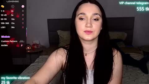 Snapshot of eliz_v_ta chatting on 09-16-25, 11:17 Eliz online show from 09-16-25, 11:17