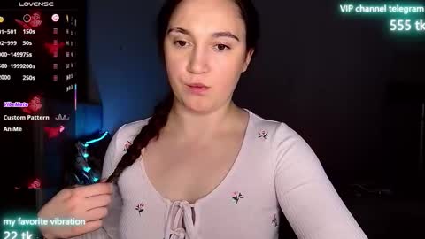 Snapshot of eliz_v_ta chatting on 10-13-25, 08:53 Eliz online show from 10-13-25, 08:53