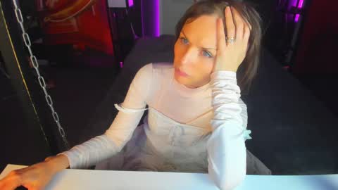 Elizabethangel online show from 02-14-25, 05:41
