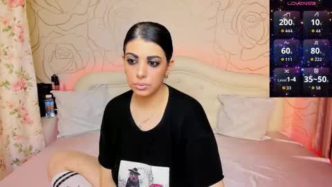 Snapshot of elizabetalee chatting on 11-02-25, 08:22 Eliza online show from 11-02-25, 08:22