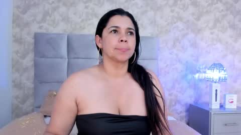Elizabeth online show from 12-28-24, 02:22