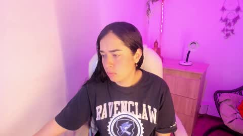 Snapshot of elizabeth_ellie chatting on 02-19-26, 01:18 Elizabeth online show from 02-19-26, 01:18