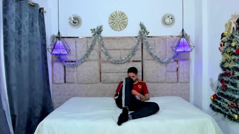 Girl Melanie And boys Neithan  Alex online show from 12-29-24, 08:58