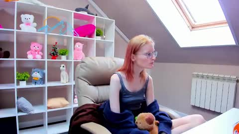 Snapshot of elizabeth_harpper chatting on 01-02-25, 07:12 Elizabeth online show from 01-02-25, 07:12