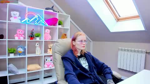 Snapshot of elizabeth_harpper chatting on 01-03-25, 07:38 Elizabeth online show from 01-03-25, 07:38