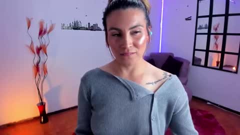 Elizabeth online show from 10-22-25, 11:37