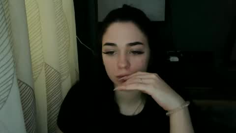 elizabeth_xi online show from 10-13-25, 11:32