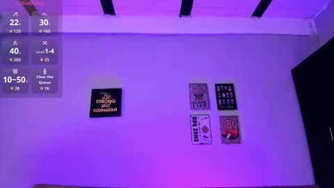 Elizabeth bolt    online show from 11-28-25, 08:11