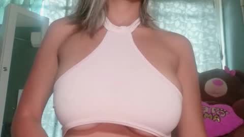 Lizzy online show from 10-14-25, 02:18