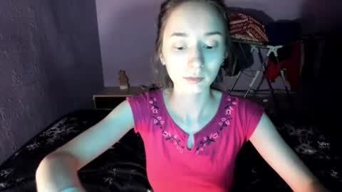 elizabethrice online show from 10-12-25, 04:17