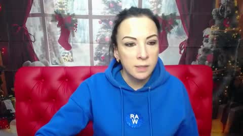 ElizabethSho online show from 01-11-26, 06:02