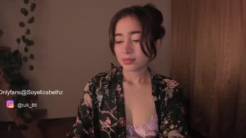 Snapshot of elizabethz chatting on 10-28-25, 12:14 Tuli online show from 10-28-25, 12:14