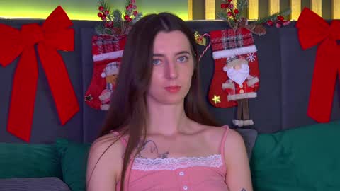 Snapshot of elizabetwilsoon chatting on 01-09-25, 02:18 Elizabet online show from 01-09-25, 02:18