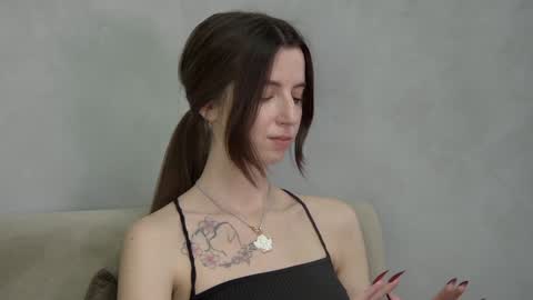 Snapshot of elizabetwilsoon chatting on 01-27-25, 12:54 Elizabet online show from 01-27-25, 12:54