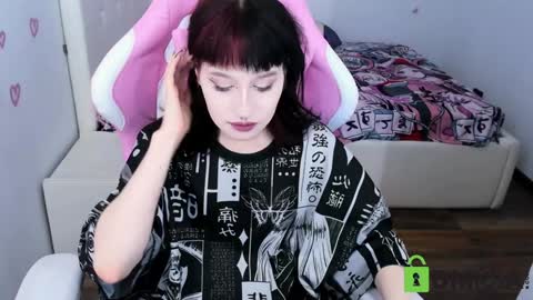 Snapshot of elizanik chatting on 01-22-25, 03:41 Eliza online show from 01-22-25, 03:41