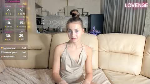 Eliz                               online show from 02-04-25, 03:04