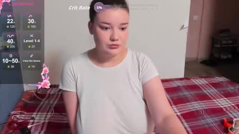 Snapshot of elkapulka chatting on 09-19-25, 03:19 Lina online show from 09-19-25, 03:19