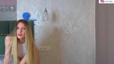 Ella online show from 02-18-25, 03:10