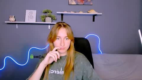 your kitty  online show from 09-23-25, 01:03