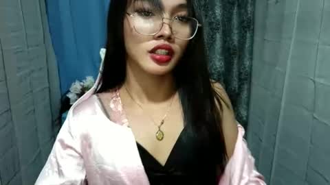 Ella online show from 11-15-25, 10:01