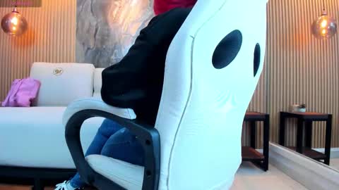 ella harper online show from 11-22-25, 02:43