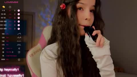 Snapshot of ella_hayes chatting on 10-19-25, 02:34 Ella NEXT STREAM 1TH DECEMBER 1200 - 0800 AM AT MOSCOW TIME online show from 10-19-25, 02:34