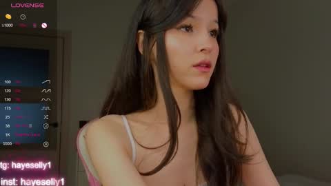 Snapshot of ella_hayes chatting on 11-17-25, 12:05 Ella NEXT STREAM 1TH DECEMBER 1200 - 0800 AM AT MOSCOW TIME online show from 11-17-25, 12:05