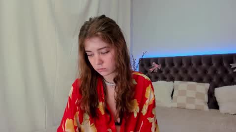 Ella Mayers online show from 02-15-25, 04:36